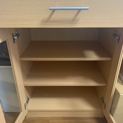 【0円】引き出し付　収納棚の画像