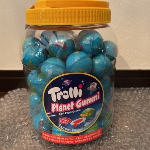 正規品　地球グミ　ケース付き　未開封　61個