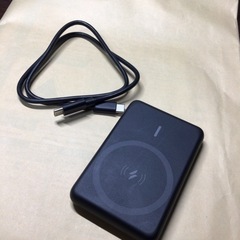 【ほぼ未使用】Anker モバイルバッテリー　容量5000mAh MagSafe式充電にも対応の画像