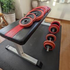 ベンチ、ダンベル計60kg、床保護用フロアマット