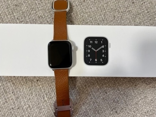Apple Watch SE +レザーバンド