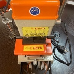 売却済合鍵作成機キーカッティングマシン　368A