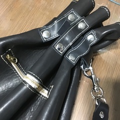 牛革ボディバッグ。未使用新品。の画像