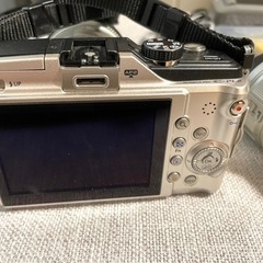 お譲り先決定★OLYMPUS ミラーレス一眼 E-PL2 レンズキットの画像