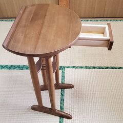 コーナーテーブルの画像