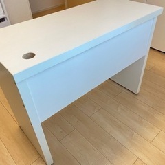 ホワイトデスク　長机の画像