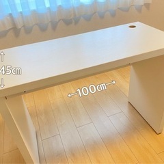ホワイトデスク　長机の画像