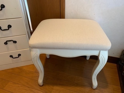定価18,000円　アンティークスツール