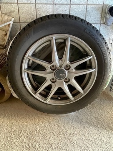 ブリヂストン　スタッドレス　4本セット