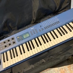 キーボード　シンセサイザー　ヤマハ　ピアノ　楽器