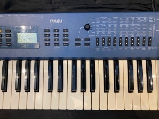 キーボード　シンセサイザー　ヤマハ　ピアノ　楽器