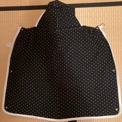 抱っこ紐　防寒ケープ