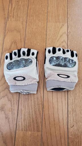 OAKLEY　グローブ