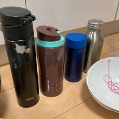食器、水筒、ボウルセットの画像