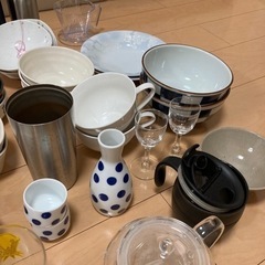 食器、水筒、ボウルセットの画像