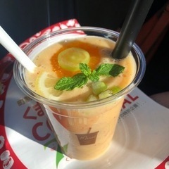 カフェ、ショッピングなど行きましょう