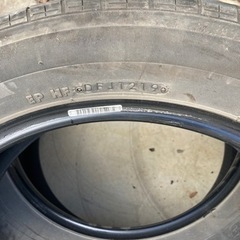 無料！205/55-17 4本セット中古タイヤ 205/55R17の画像