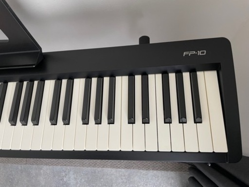 Roland FP-10 電子ピアノ