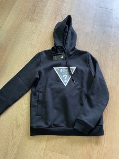 GUEES(スウェットパーカー)