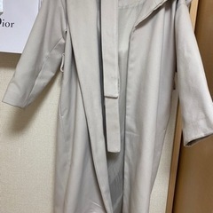 フード付きロングコート