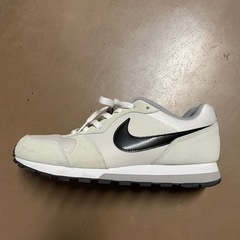 NIKE レディース　スニーカー　25センチ　の画像