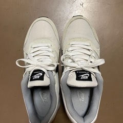 NIKE レディース　スニーカー　25センチ　の画像