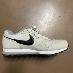 NIKE レディース　スニーカー　25センチ　
