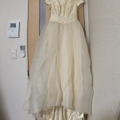 【お値下げしました】ウェディングドレスとグローブ