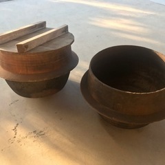 大きい鉄釜2個、蓋1枚付き、バラ売り可(60cmのみ受渡確定)