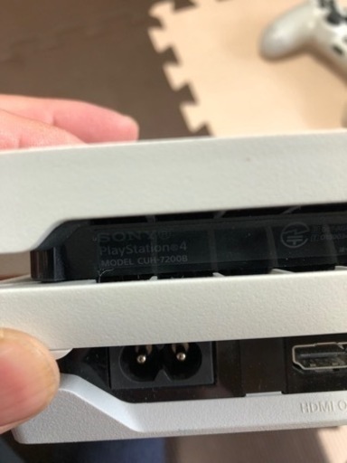 ps4 pro CUHー7200B02 白1TB