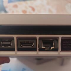 PS4 CUH2100の画像