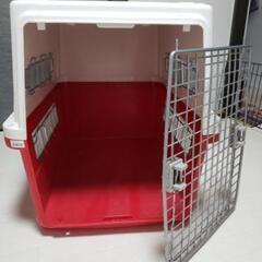 大型犬用　エアートラベルキャリー　新古品　値下げ