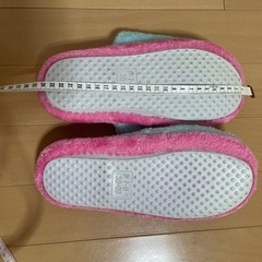 ガーリー　ボア　スリッパ　美品　の画像