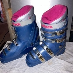 限定値下げ！スキ-ブ-ツ　の画像