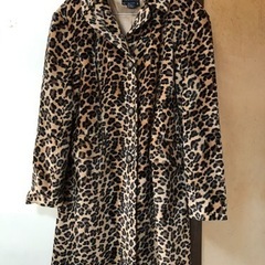 ヒョウ柄コート