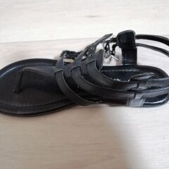 MIA レディース ブラック サンダル（アメリカで購入）の画像