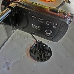 ⭐ビデオカメラ、コンパクトサイズ、グリーンハウス⭐乾電池式で安心、SDはつきません、動作確認（Green House） GAUDI ⭐HDビデオカメラ GHV-DV25HDA⭐安心の 乾電池式ビデオカメラ、👉お問い合わせ前にプロフィールをお読み下さい。の画像