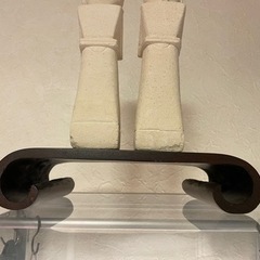 石像 バリニーズ ペア 土台付きの画像