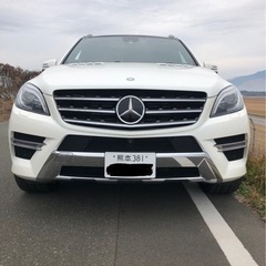 H26年式 ベンツ ML350 AMGスポーツパッケージ 黒革 パノラマSR 純正HDDナビ レーダーセーフティーPKG 禁煙車 車検長いの画像