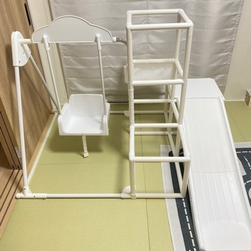 お譲り先決まりました。ジャングルジム　ブランコ　すべり台　ホワイト