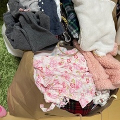 【お取引き中】転倒防止　リュック＋子供服の画像