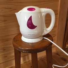 電気湯沸かし器(0.86L)