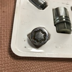 ホイールロックナット　ダイハツ純正の画像