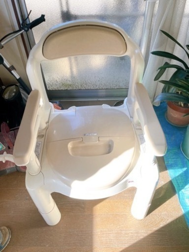 介護用 ポータブルトイレ 未使用 安寿 介護