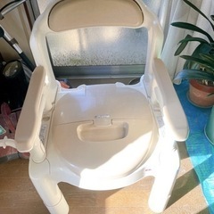 介護用　ポータブルトイレ　未使用　安寿　介護