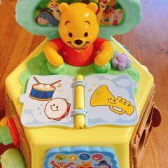 【中古】ディズニーベビー はじめて英語 くまのプーさんと絵本でお...