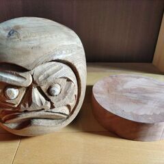 木彫りのダルマ　手作り　達磨の画像