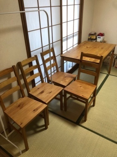 (取り引き中)木製ダイニングテーブル