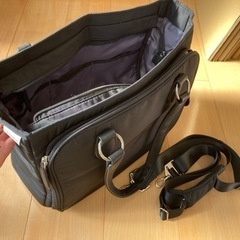 ビジネスバッグ　コアルーバッグ