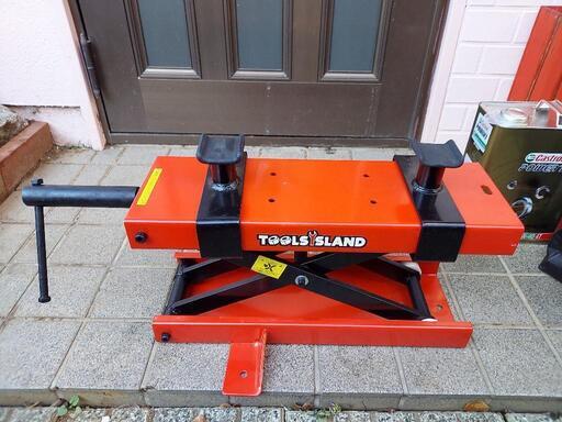 バイク用ジャッキ     ツールズアイランド   耐荷重500kg
